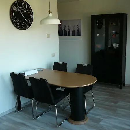Apartment Strandslag Zanddijk 229 Aan Zee